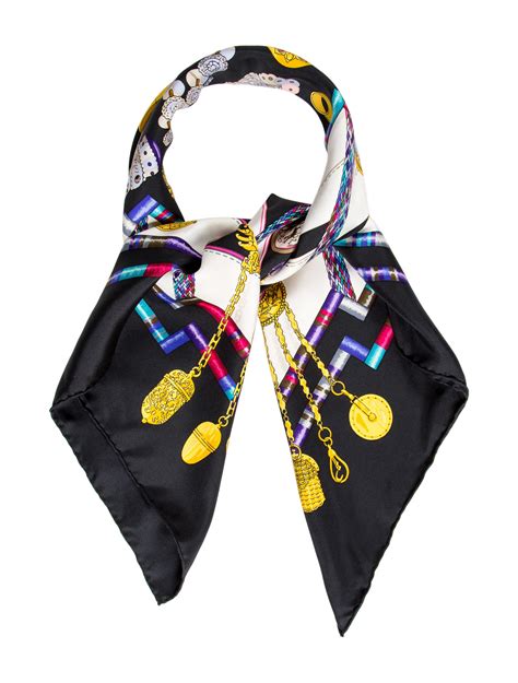 black hermes scarf